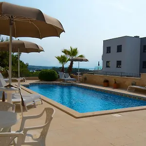 Flora Apartman